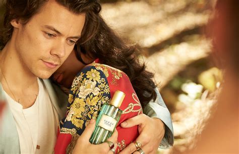 harry styles gucci memoire|harry styles gucci outfits.